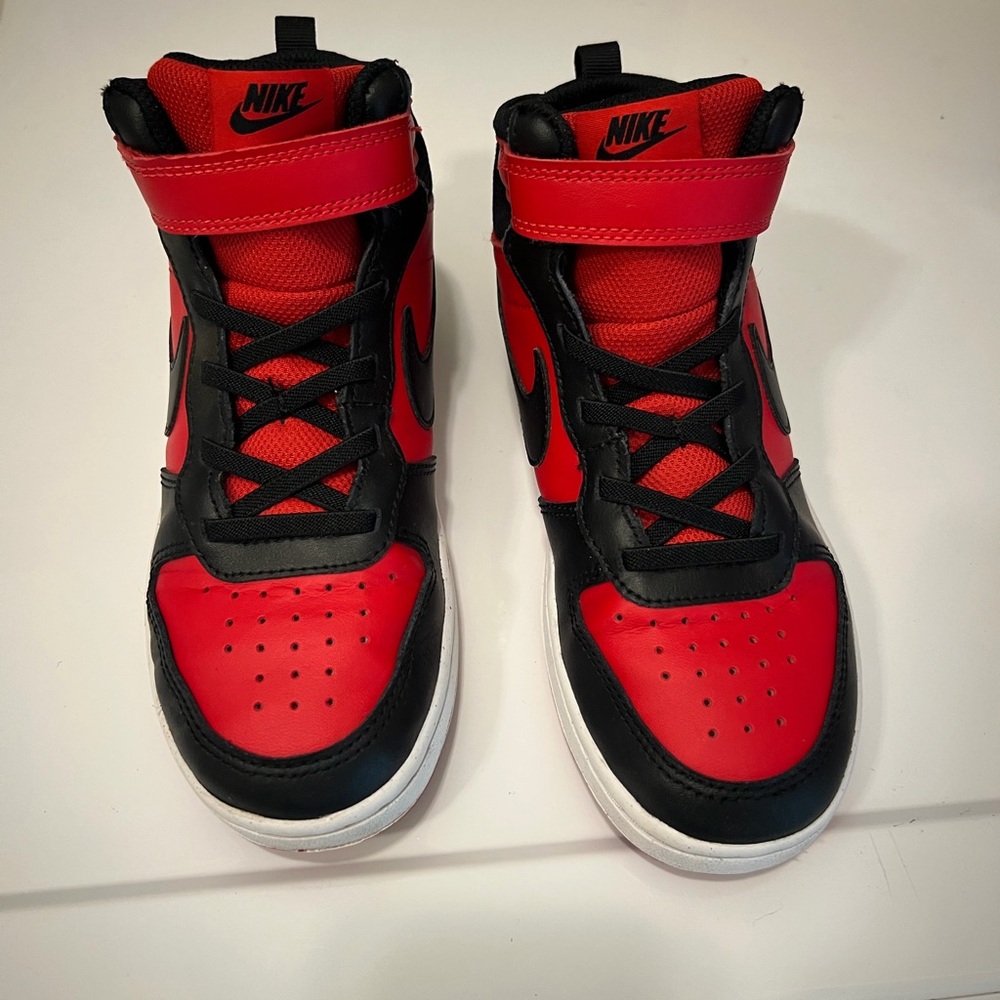 Nike Kids Black and Red Sneakers